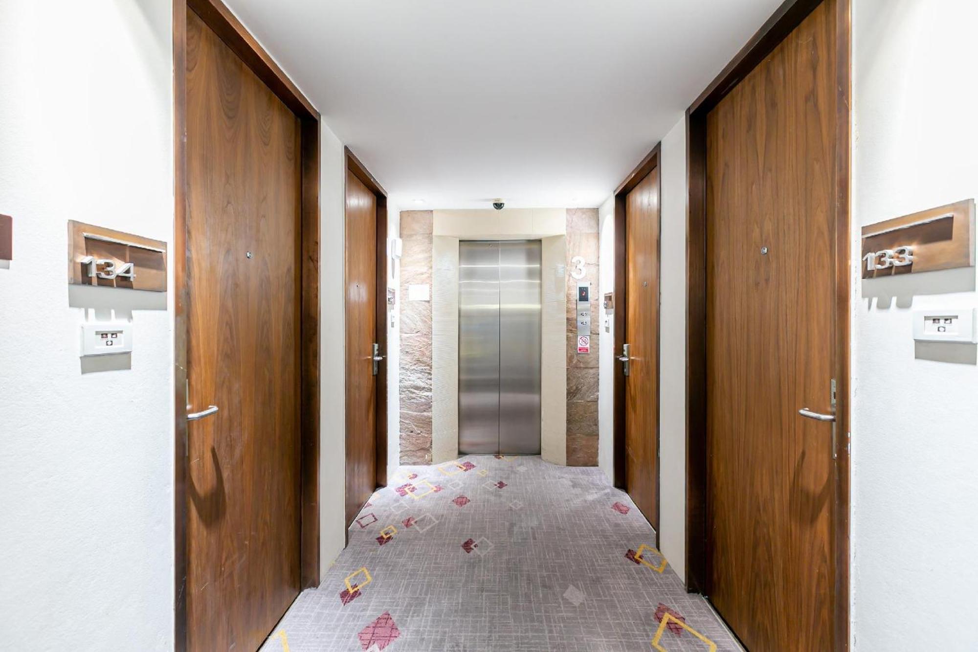 Uno Express Otel Bangkok Dış mekan fotoğraf