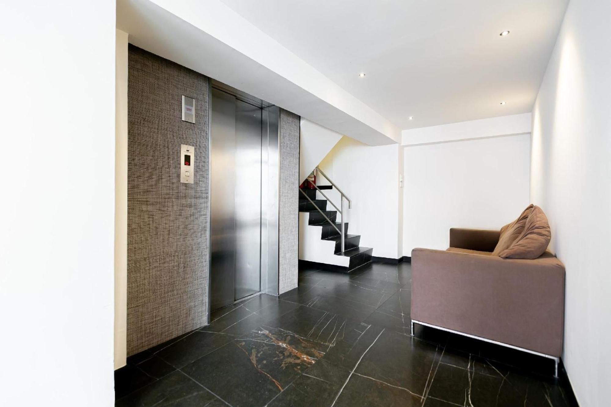 Uno Express Otel Bangkok Dış mekan fotoğraf